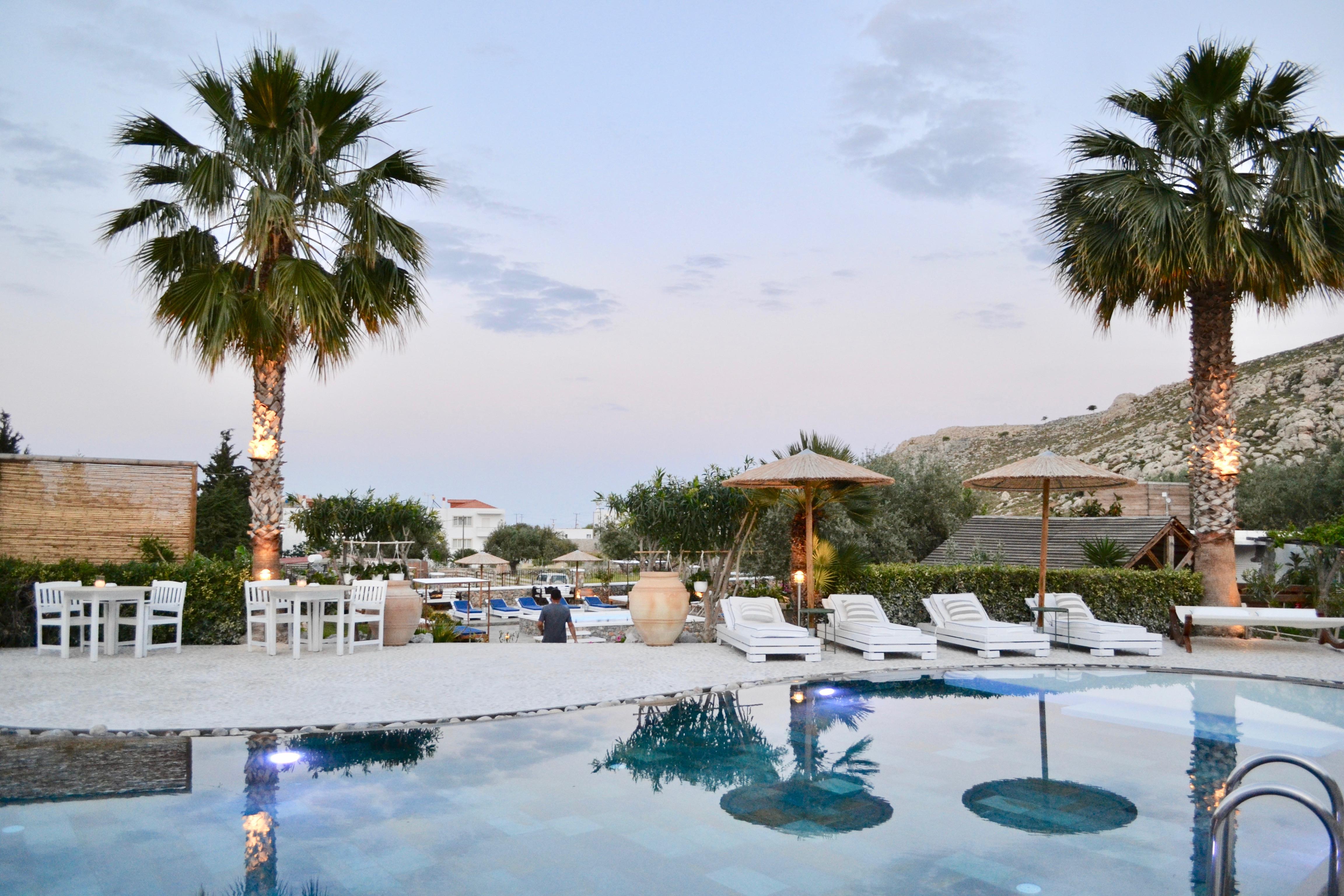 Caesars Gardens Hotel & Spa - Adults Only 林都斯 外观 照片