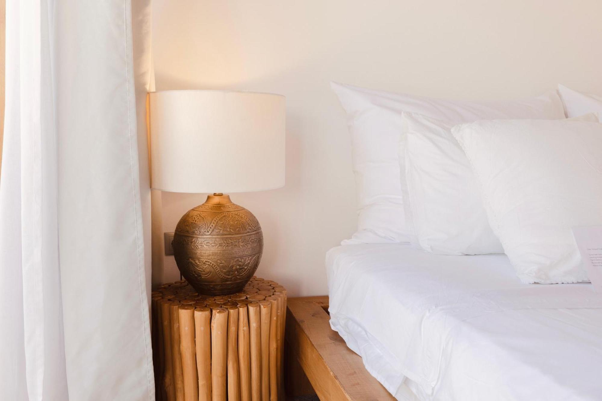 Caesars Gardens Hotel & Spa - Adults Only 林都斯 外观 照片