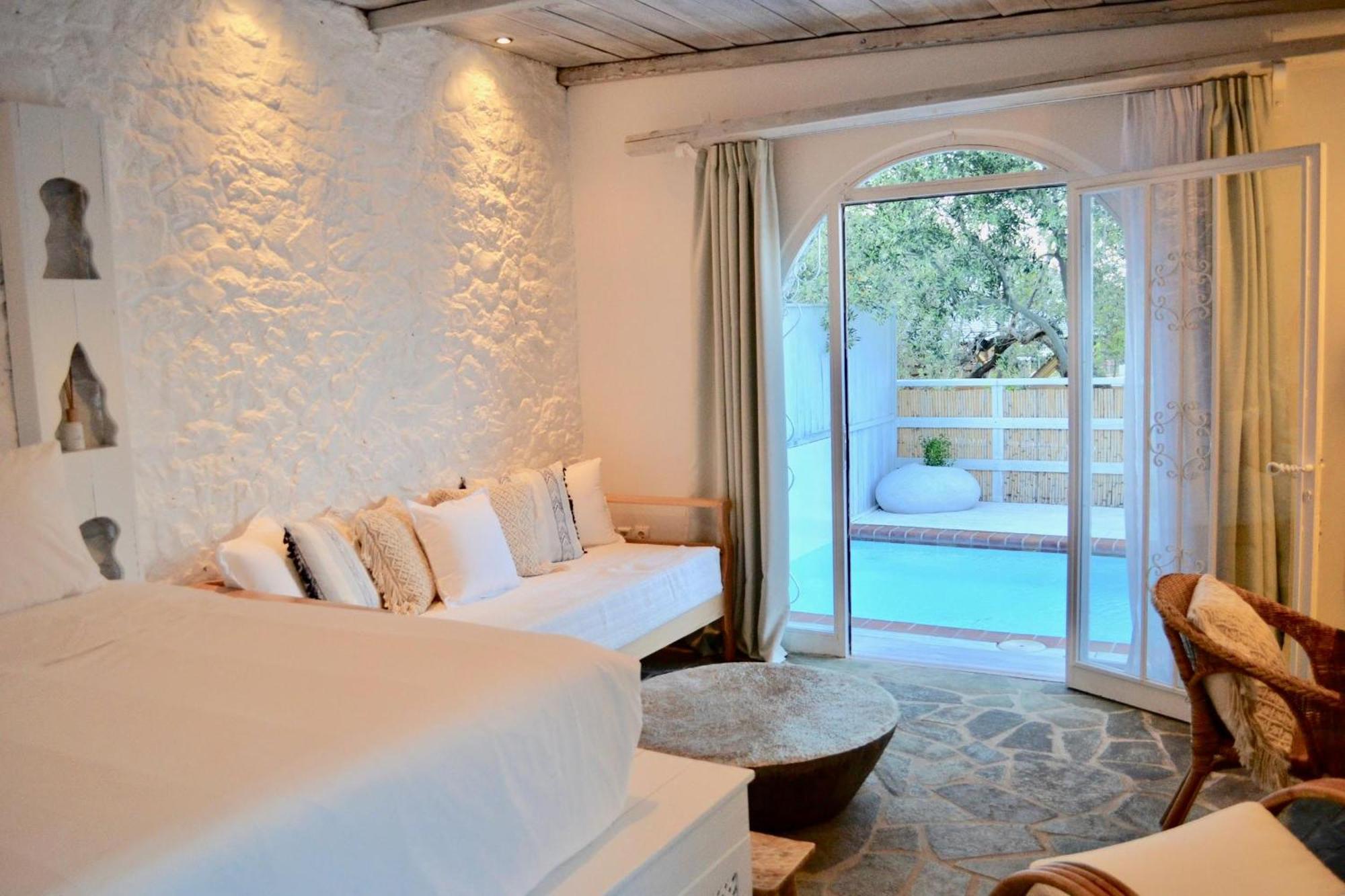 Caesars Gardens Hotel & Spa - Adults Only 林都斯 外观 照片