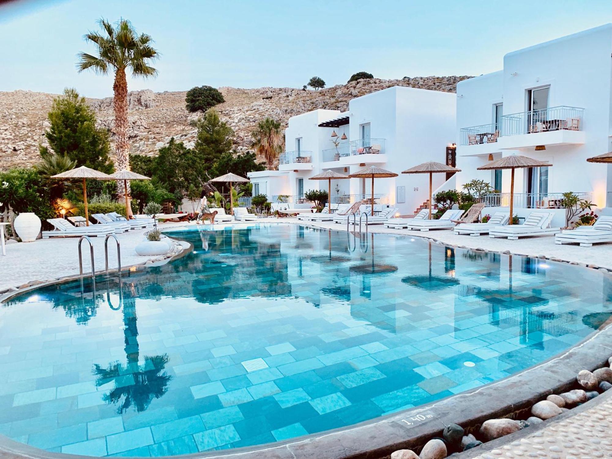 Caesars Gardens Hotel & Spa - Adults Only 林都斯 外观 照片